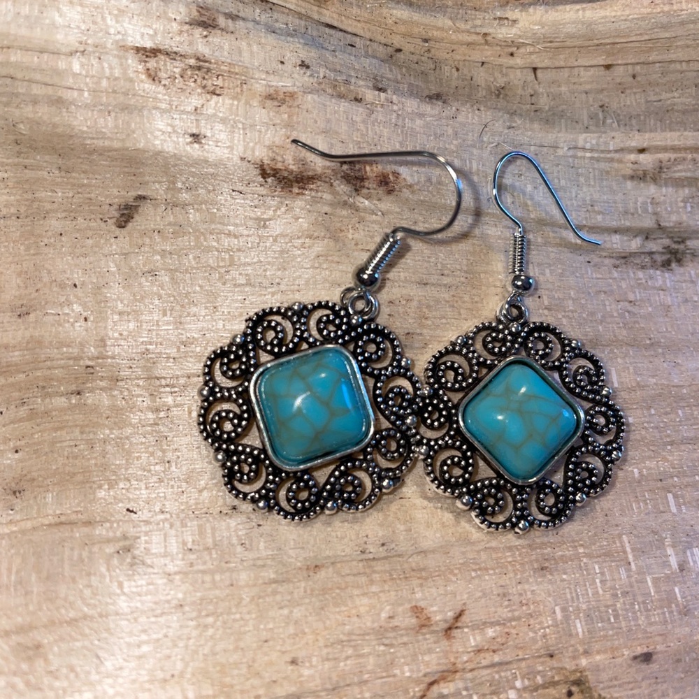 Turquoise and Silver Color New Dangle Earrings New for The Season